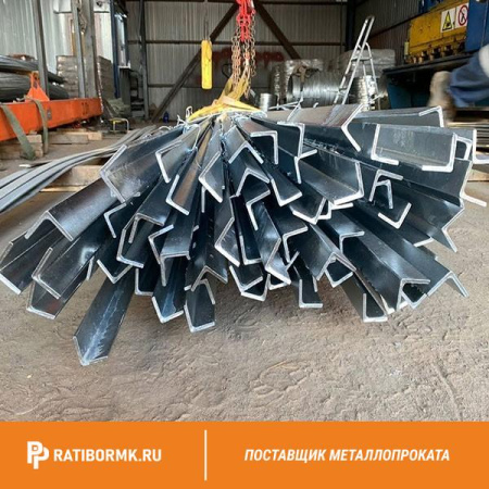Уголок стальной равнополочный 100х100х16 мм С235 ГОСТ 8509-93